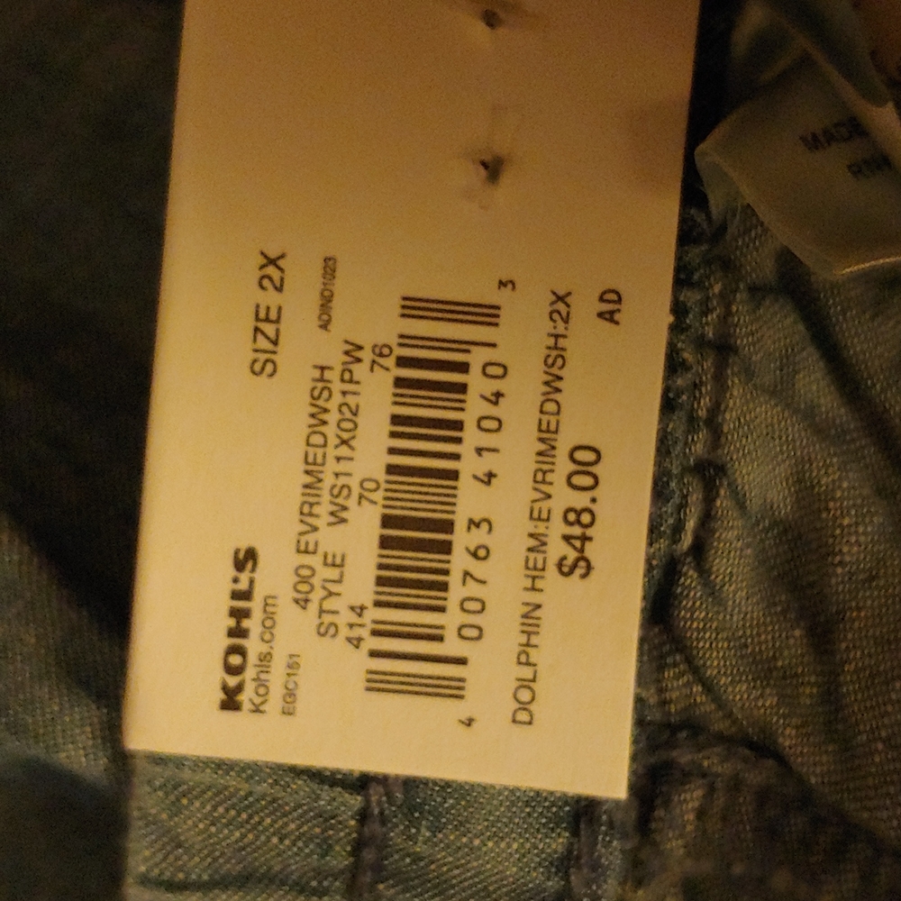 Sonoma mid rise Capri 2x Denim - Picture 2 of 3